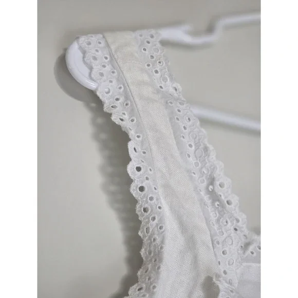 FOREVER 21 White Eyelet Tie Front Tank Top L Boho Cottagecore Broderie Anglaise - Picture 3 of 6